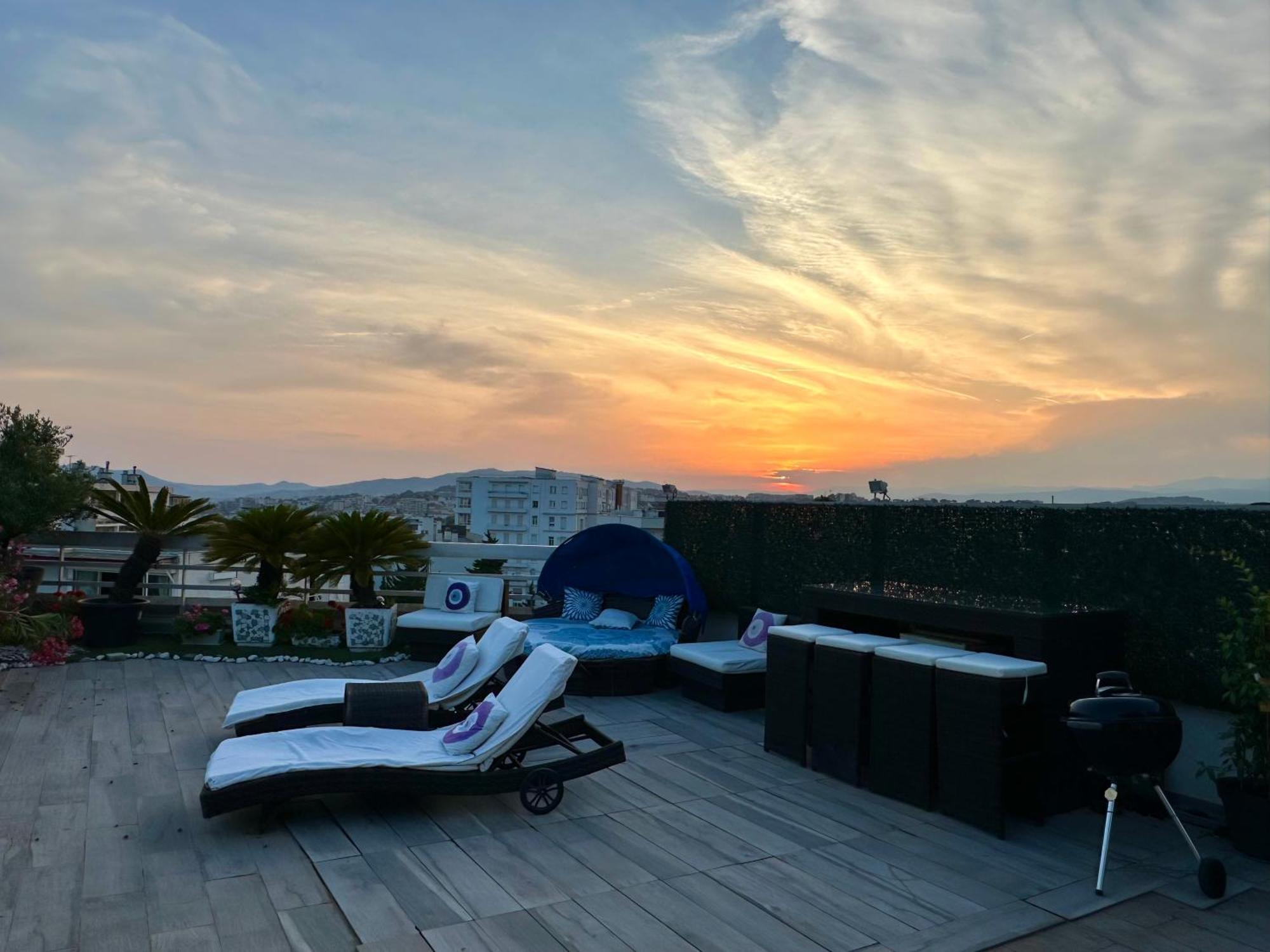 Cannes Croisette Sea & Sky Экстерьер фото