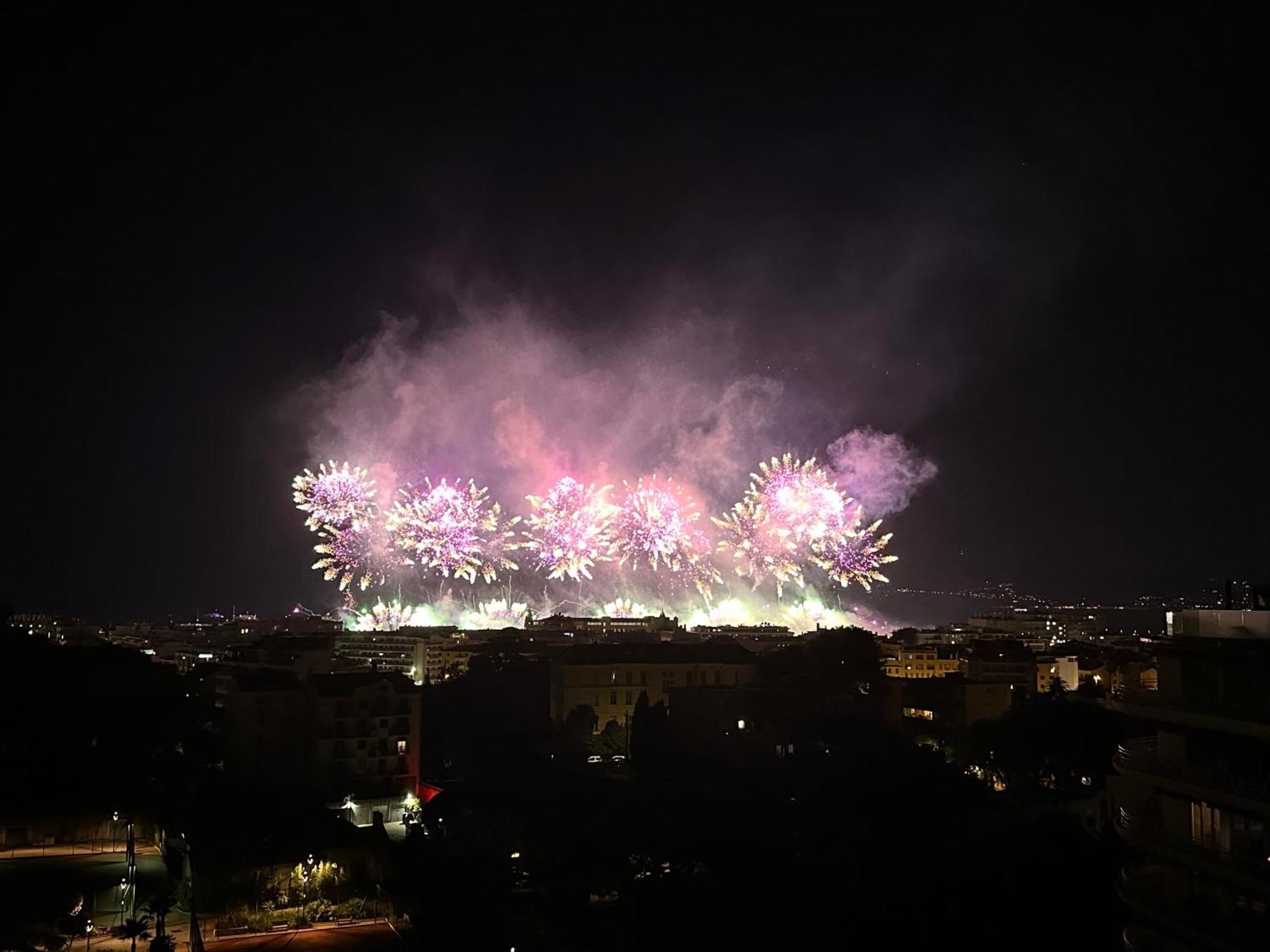 Cannes Croisette Sea & Sky Экстерьер фото